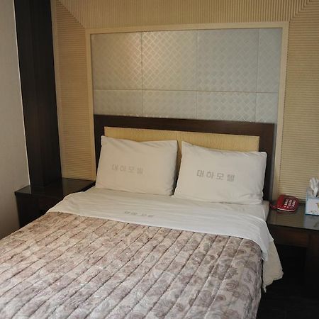 Motel Daeha Сеул Номер фото