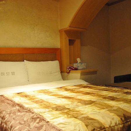 Motel Daeha Сеул Номер фото